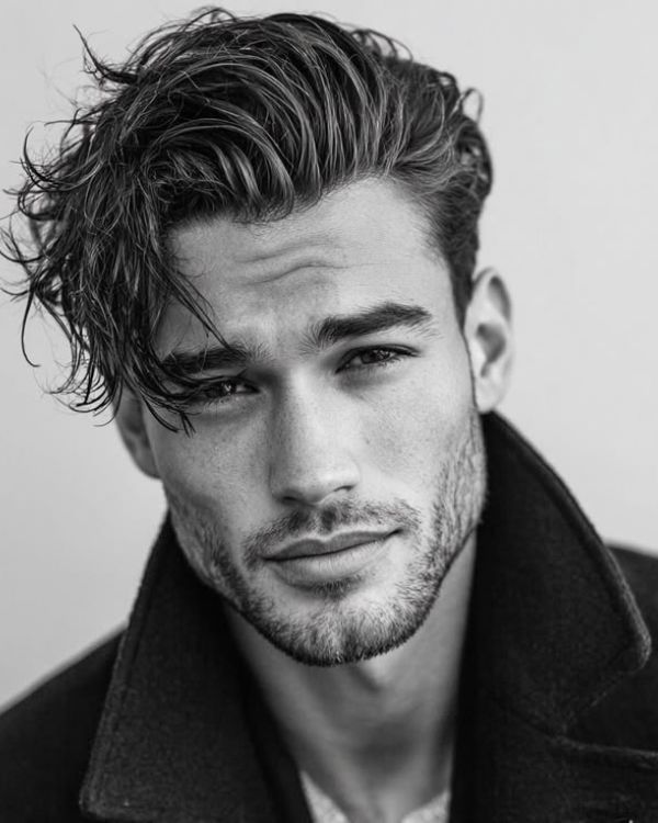 Messy Side-Swept Style